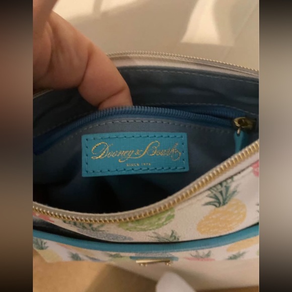 Dooney and bourke pineapple bag - Picture 7 of 10